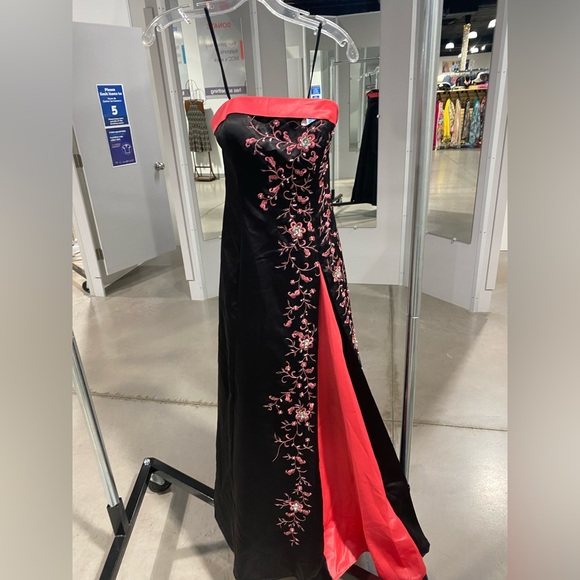 🖤HP🖤 Morgan 4 Ever Black and Pink Strapless Prom Dress Size 5/6 GORGEOUS - Picture 3 of 7